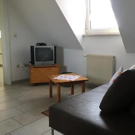 Apartament Lautersheimer Gutshof *