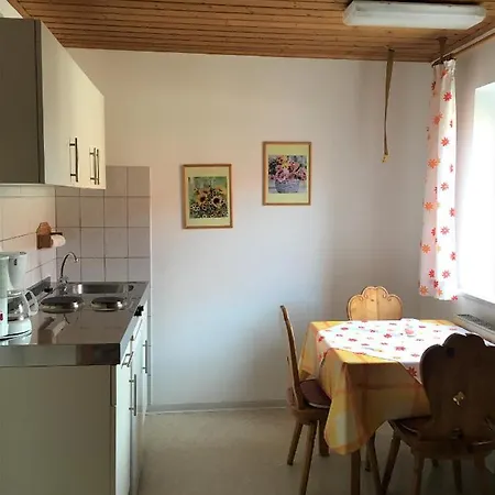 Lautersheimer Gutshof * Lautersheim